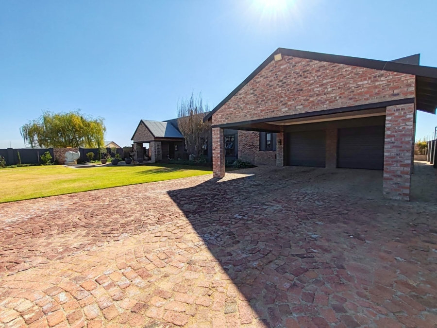 3 Bedroom Property for Sale in Grimbeeck Park North West